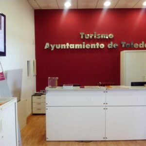 La estación de tren volverá a contar con oficina de turismo y la de la Vega se traslada a Tornerías