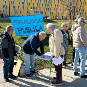 Indignación por la demora en la atención sanitaria: "Si tengo bronquitis, ¿cómo voy a esperar tres semanas?"