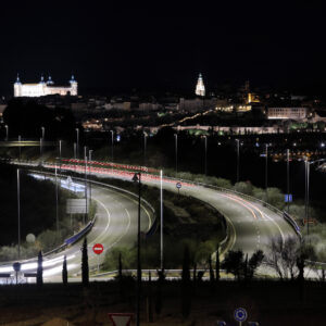 El Ayuntamiento de Toledo ilumina la TO-20 y la TO-21 once años después