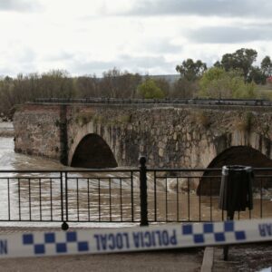 El Gobierno actuará de "emergencia" en el puente de origen romano de Talavera parcialmente derrumbado