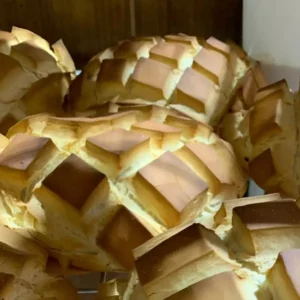 El horno de leña que no sufrió el apagón en Maqueda: "Si no hubiese vuelto la luz hubiese tenido pan igualmente"