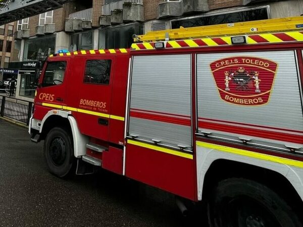Un vecino de Illescas, hospitalizado tras quemarse el sofá de su vivienda por un cigarro