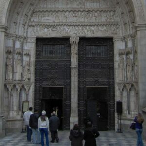Nuevos horarios para acceder a la Catedral por la Puerta del Reloj: así se puede visitar gratis cada día