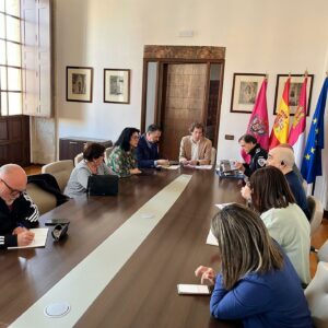 Plantean dedicar a residentes del Casco aparcamientos de la zona azul o naranja en Semana Santa