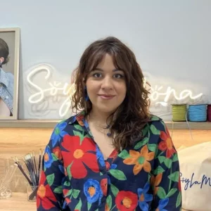 Flores y naturaleza en un viaje artesanal de la mano de la diseñadora toledana Celia Espinosa