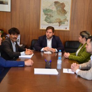 La Junta y Consuegra reivindicarán al Ministerio mantener el compromiso de una parada del AVE Madrid-Jaén