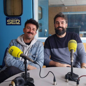 El podcast 'Reina Sonora' sobre la escena musical talaverana se presenta en sociedad en la Feria del Libro