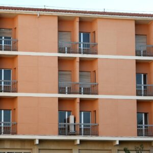 La Escuela de Enfermería, más cerca de ser de propiedad municipal y convertirse en una residencia universitaria con 200 plazas