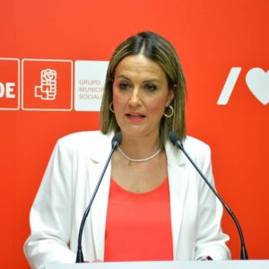 El PSOE pide el cese de Rubén Lozano por "no solucionar la plaga" de ratas y el Ayuntamiento intensifica el tratamiento