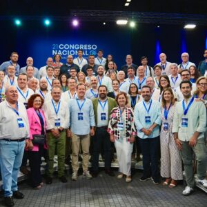 Carlos Velázquez pide un "cambio" en el Gobierno de España con Feijóo al frente