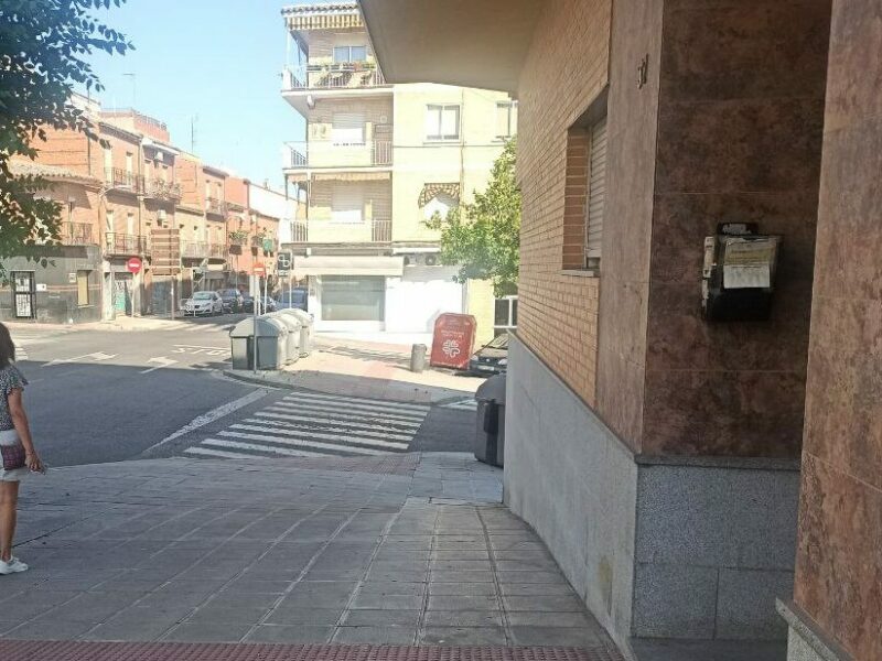 Toledo desahucia a una familia. Y a un niño le roban su "mi casa"