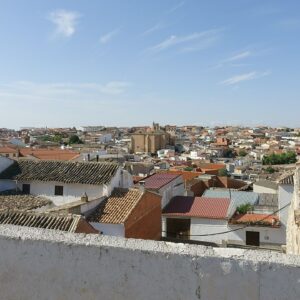Santa Cruz de la Zarza secunda también la demanda de un nuevo instituto en Noblejas