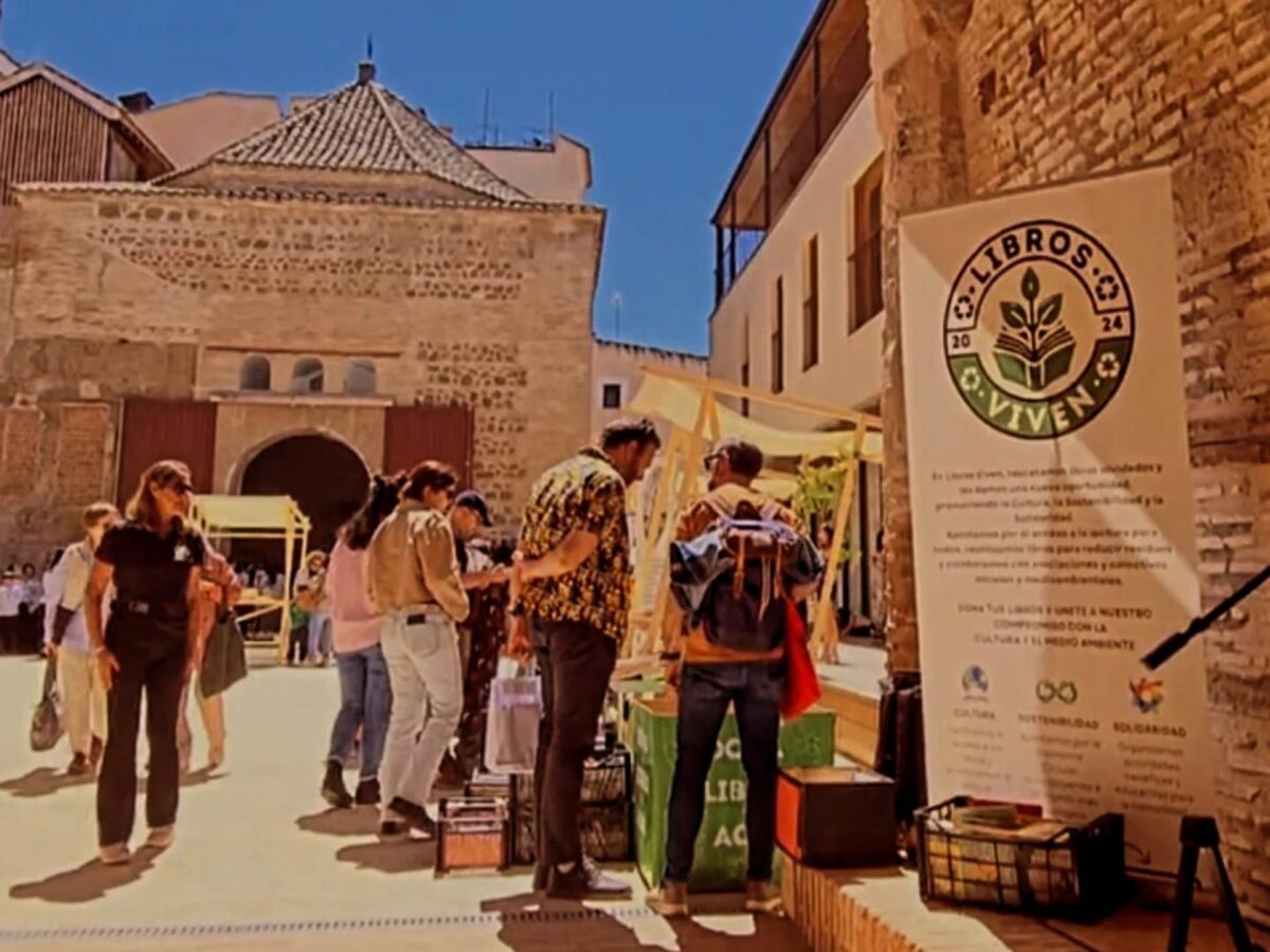 El Rastro Literario de Toledo celebra su edición de noviembre bajo el título 'Fantasía, Cuentos y Poesías'