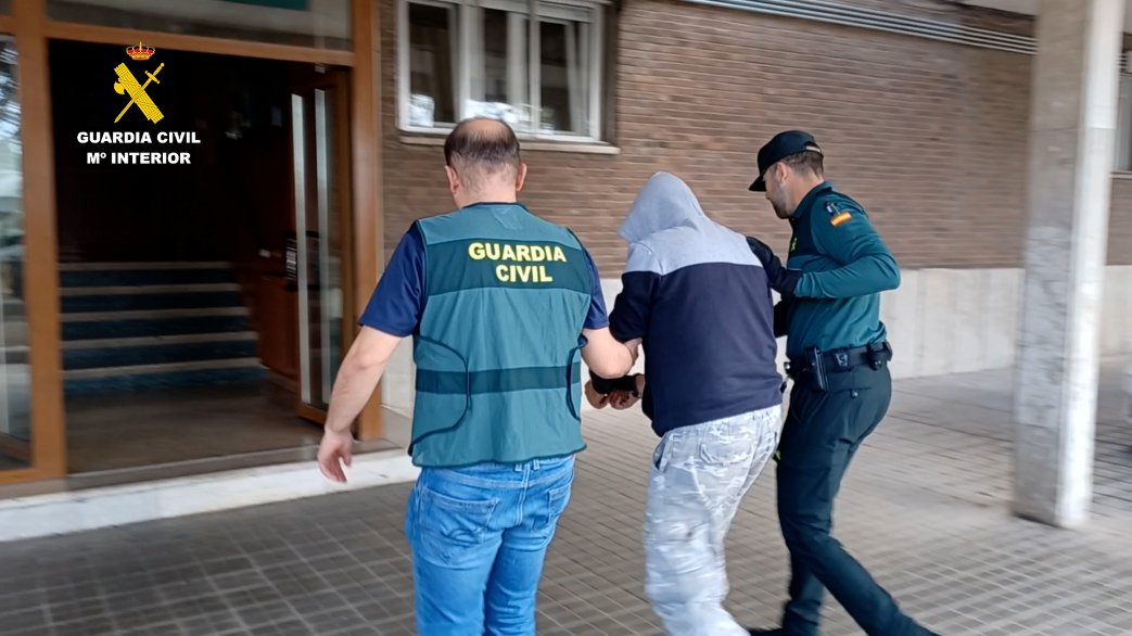 Once detenidos tras varias denuncias en Talavera por estafar casi 80.000 euros a través de redes sociales
