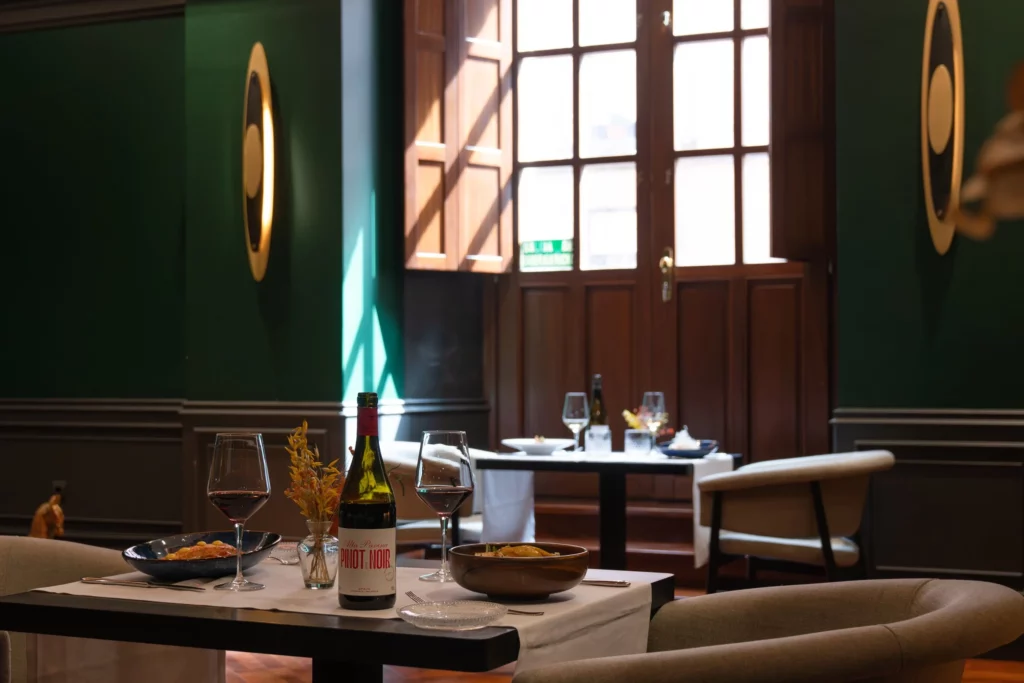 Experiencia única en el Hotel Eugenia de Montijo para tus encuentros en Navidad