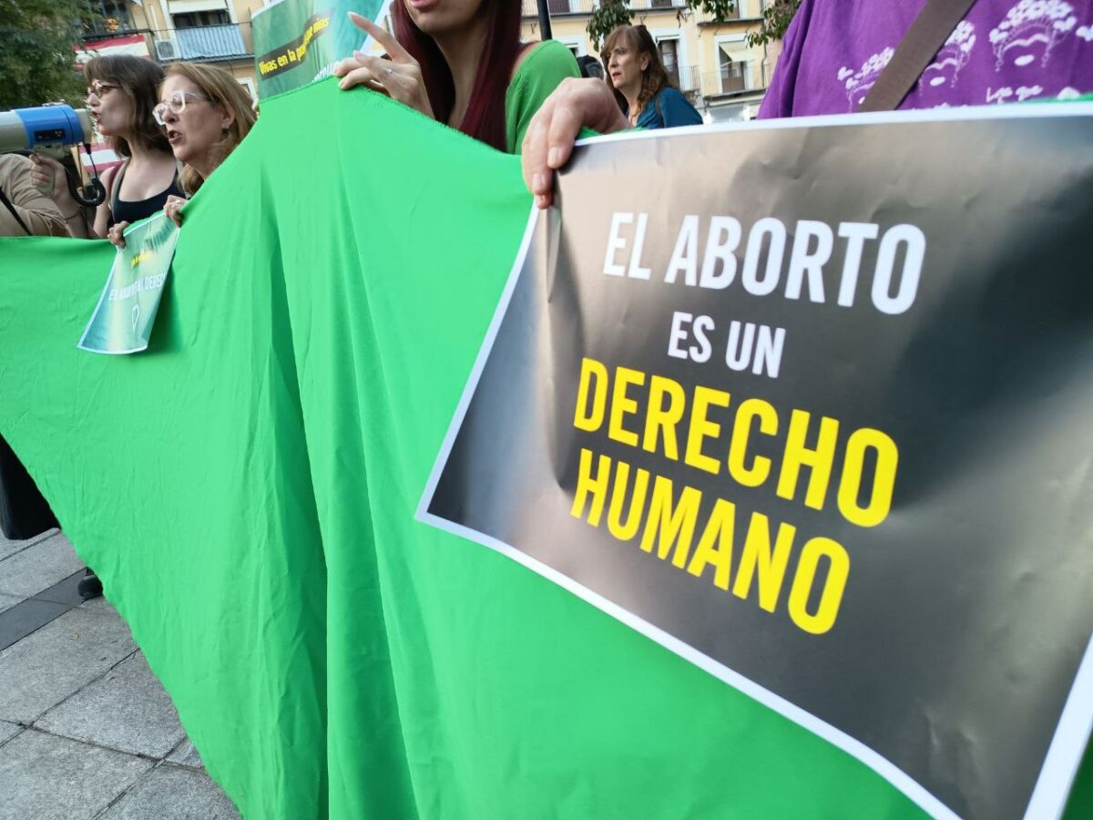 No me puedo creer que en 2025 tengamos que seguir exigiendo el derecho al aborto
