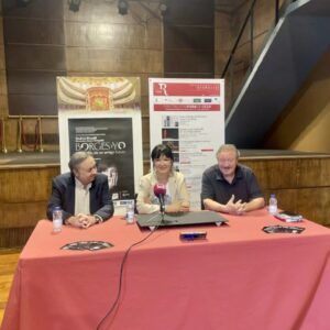 Entre cuentos y tangos, así llega Borges al Teatro de Rojas: "Es conmovedor cómo recibe el público español la obra"