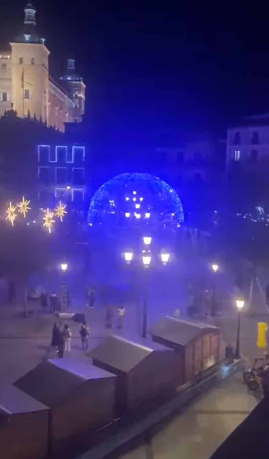 Vecinos de la plaza Zocodover claman contra el ruido del espectáculo de luz y sonido navideño